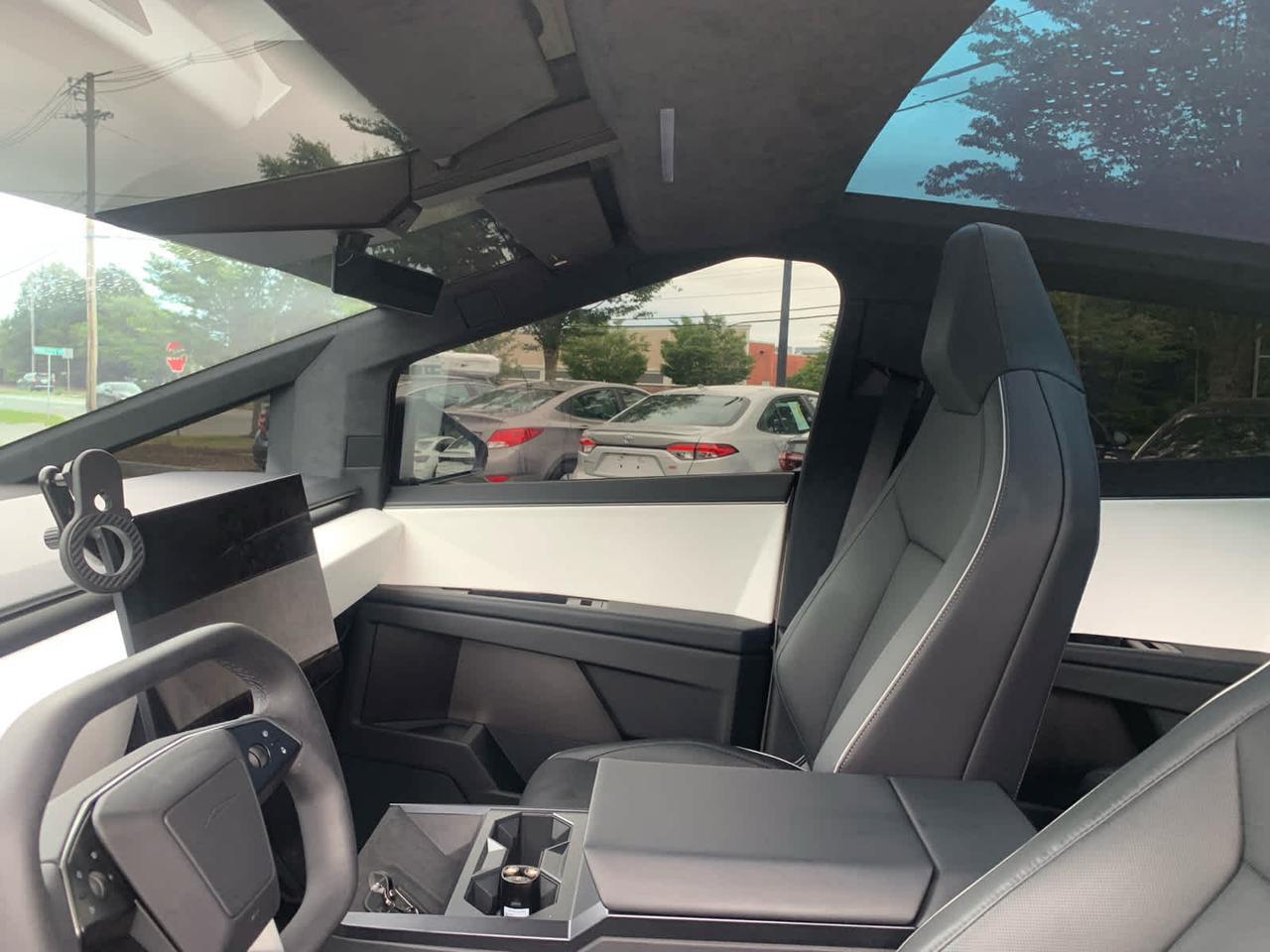 2024 Tesla Cybertruck Dartmouth MA