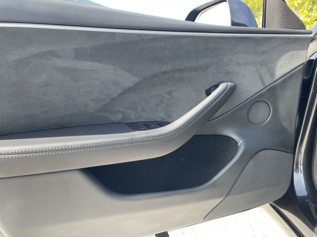 2024 Tesla Model 3 LONG RANGE~FULL SELF DRIVING CAPABLE~ONLINE FINANCE AND SHIPPING AVAILABLE!!! Sarasota FL