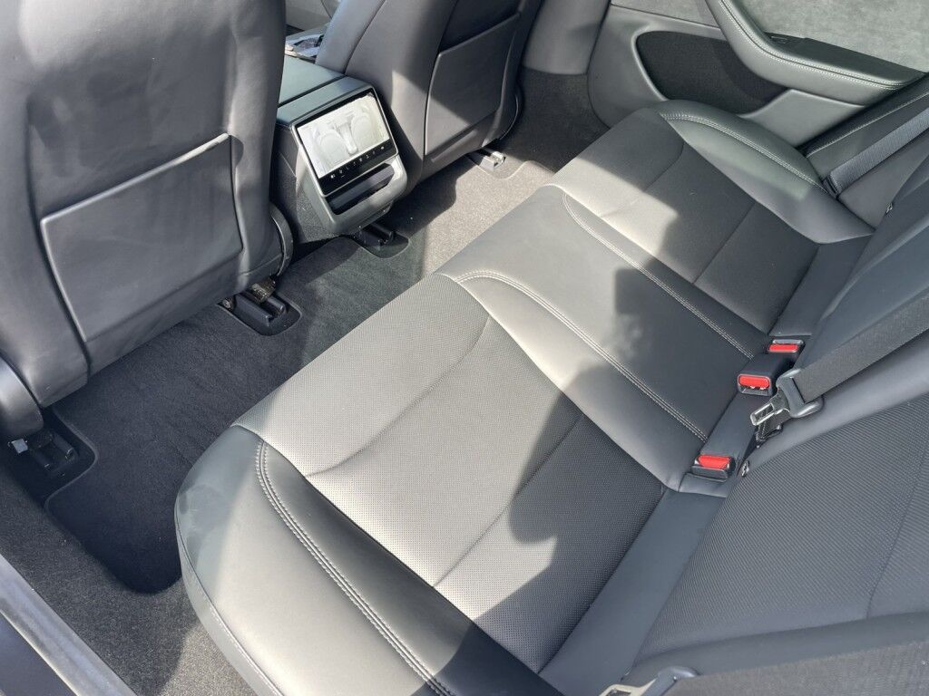 2024 Tesla Model 3 LONG RANGE~FULL SELF DRIVING CAPABLE~ONLINE FINANCE AND SHIPPING AVAILABLE!!! Sarasota FL