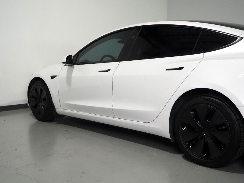 2024 Tesla Model 3 Long Range AWD *FULL SELF-DRIVING ENABLED, TRAFFIC AWARE CRUISE CONTROL, NAVIGATION, SAFETY ALERTS, SURROUND CAMERAS, PANORAMA GLASS ROOF, CLIMATE SEATS, HEATED STEERING, 19 INCH WHEELS, WIRELESS CHARGING Round Rock TX
