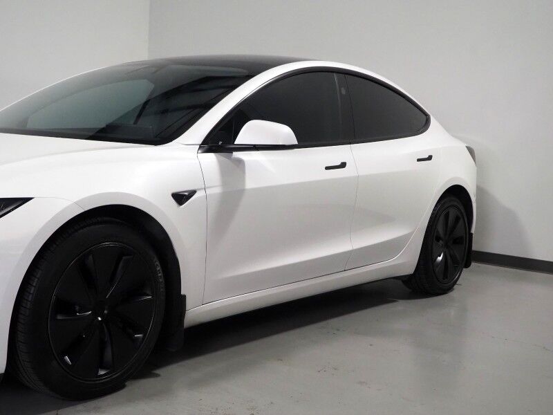 2024 Tesla Model 3 Long Range AWD *FULL SELF-DRIVING ENABLED, TRAFFIC AWARE CRUISE CONTROL, NAVIGATION, SAFETY ALERTS, SURROUND CAMERAS, PANORAMA GLASS ROOF, CLIMATE SEATS, HEATED STEERING, 19 INCH WHEELS, WIRELESS CHARGING Round Rock TX