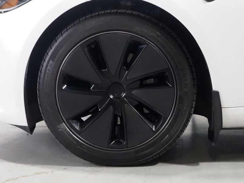 2024 Tesla Model 3 Long Range AWD *FULL SELF-DRIVING ENABLED, TRAFFIC AWARE CRUISE CONTROL, NAVIGATION, SAFETY ALERTS, SURROUND CAMERAS, PANORAMA GLASS ROOF, CLIMATE SEATS, HEATED STEERING, 19 INCH WHEELS, WIRELESS CHARGING Round Rock TX