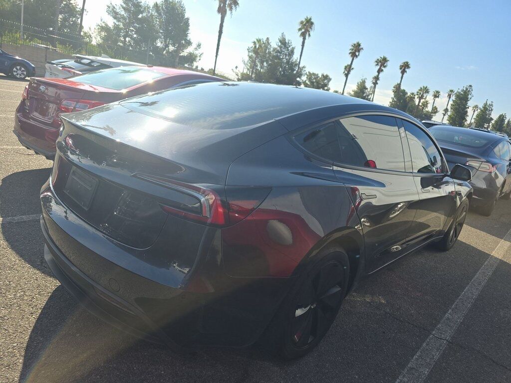 2024 Tesla Model 3 photo 2
