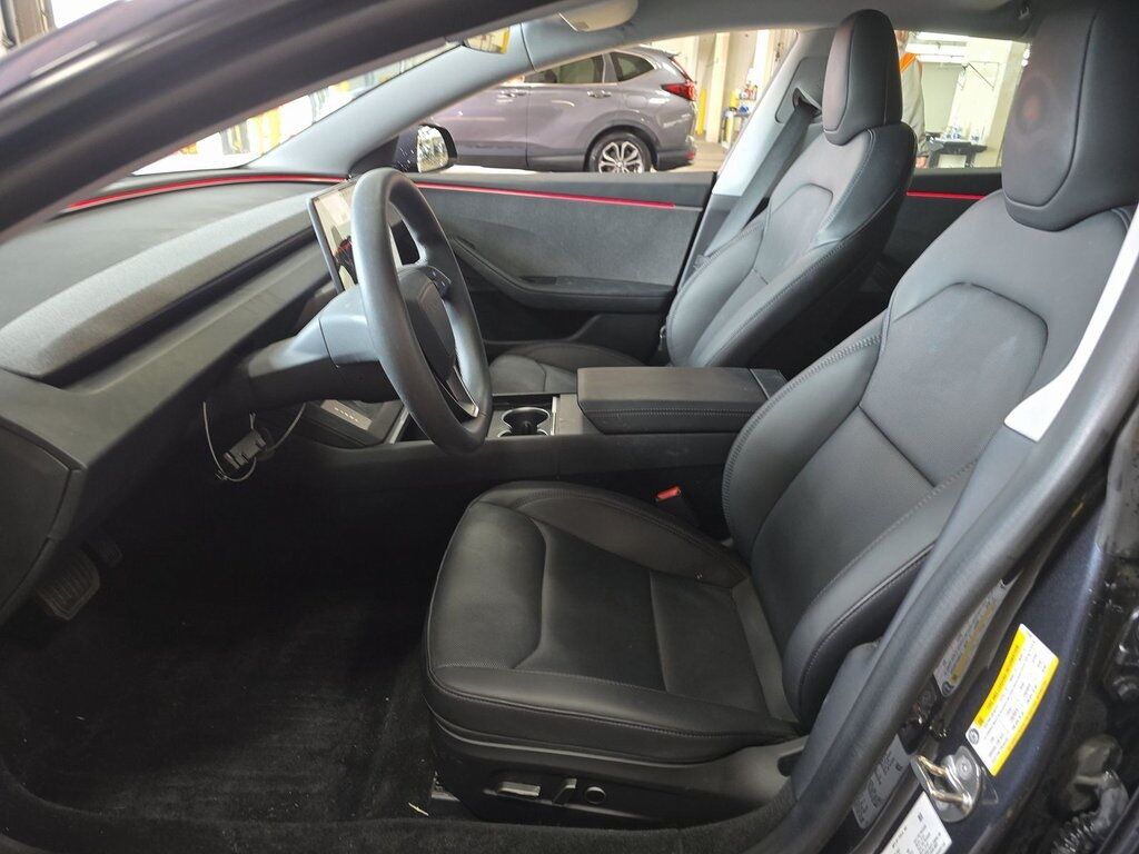 2024 Tesla Model 3 photo 2