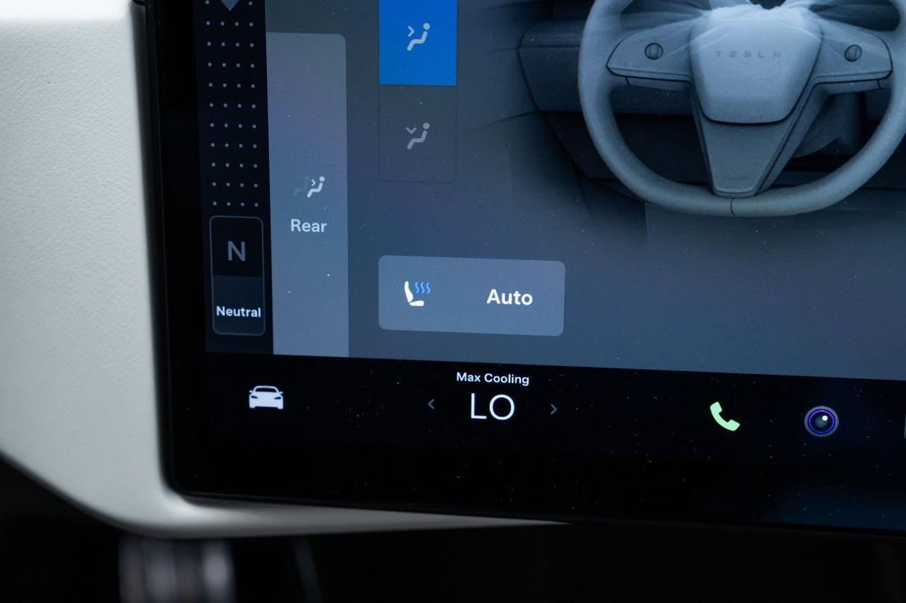 2024 Tesla Model S Base 1 Owner Vented Seats Portland OR