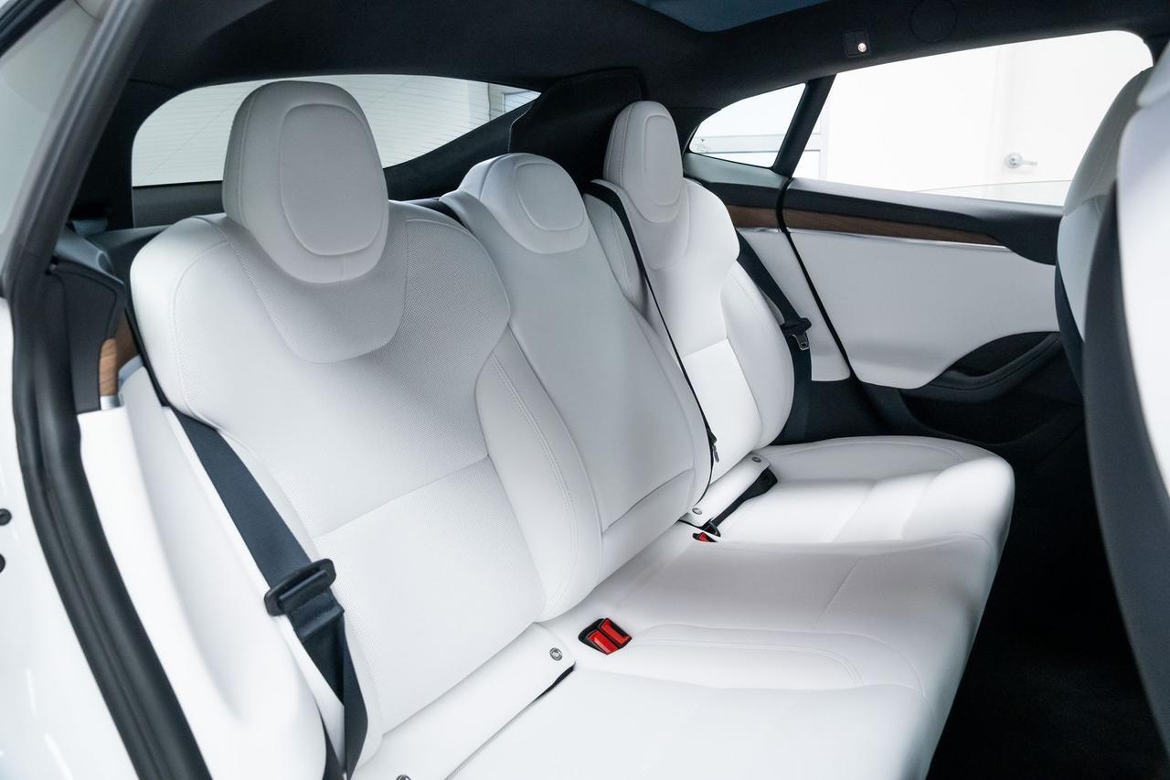 2024 Tesla Model S Base 1 Owner Vented Seats Portland OR