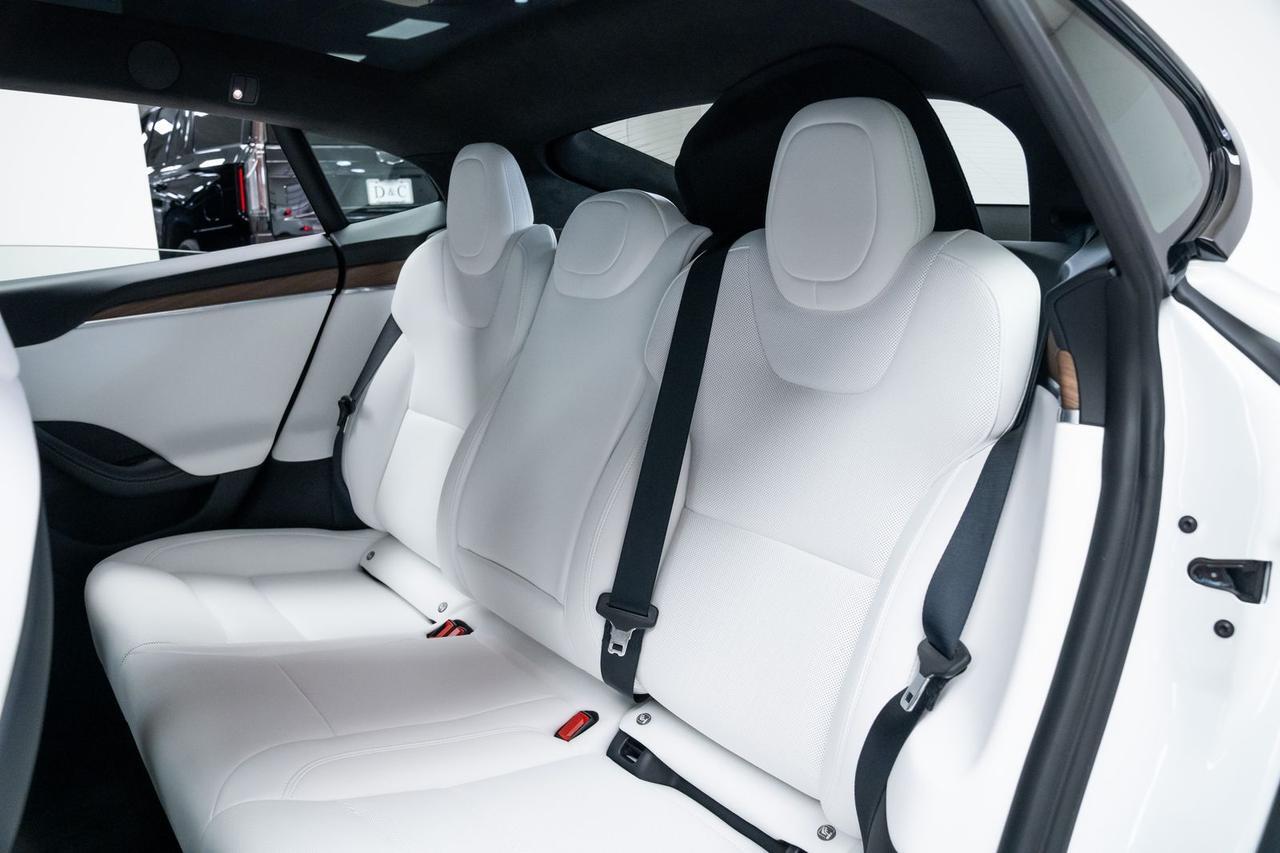 2024 Tesla Model S Base 1 Owner Vented Seats Portland OR