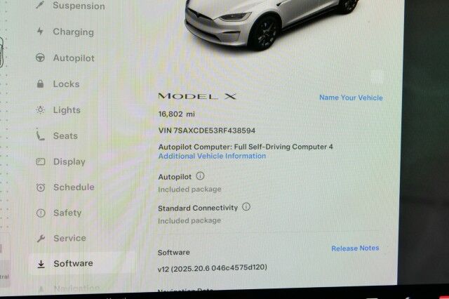 2024 Tesla Model X AWD / Vented Seats / Falcon Doors / Autopilot! High Point NC
