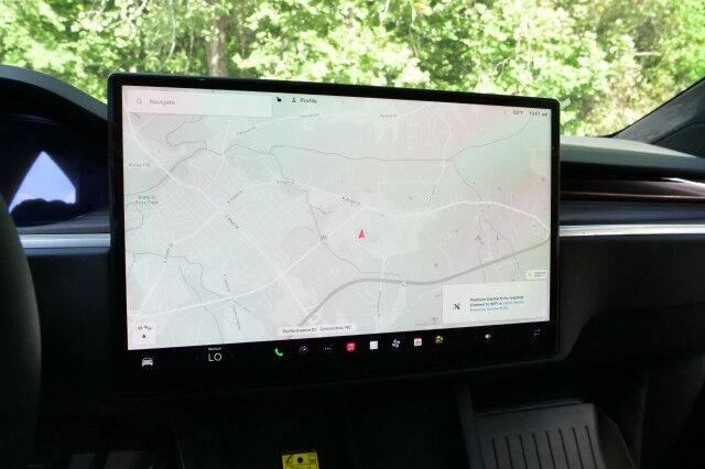 2024 Tesla Model X AWD / Vented Seats / Falcon Doors / Autopilot! High Point NC