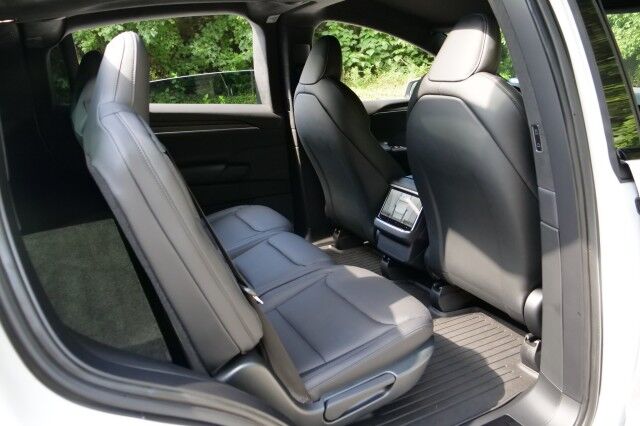2024 Tesla Model X AWD / Vented Seats / Falcon Doors / Autopilot! High Point NC