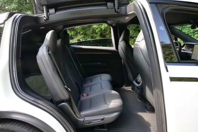 2024 Tesla Model X AWD / Vented Seats / Falcon Doors / Autopilot! High Point NC