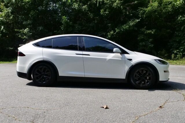 2024 Tesla Model X AWD / Vented Seats / Falcon Doors / Autopilot! High Point NC