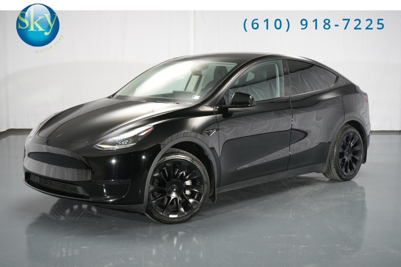 2024 Tesla Model Y AWD Long Range 7-PASSENGER