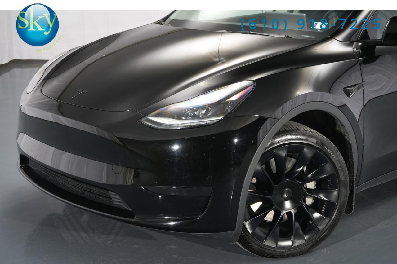 2024 Tesla Model Y AWD Long Range 7-PASSENGER