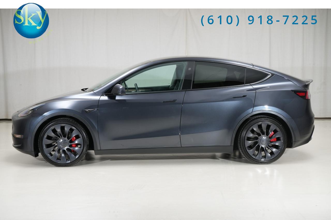 2024 Tesla Model Y AWD Performance