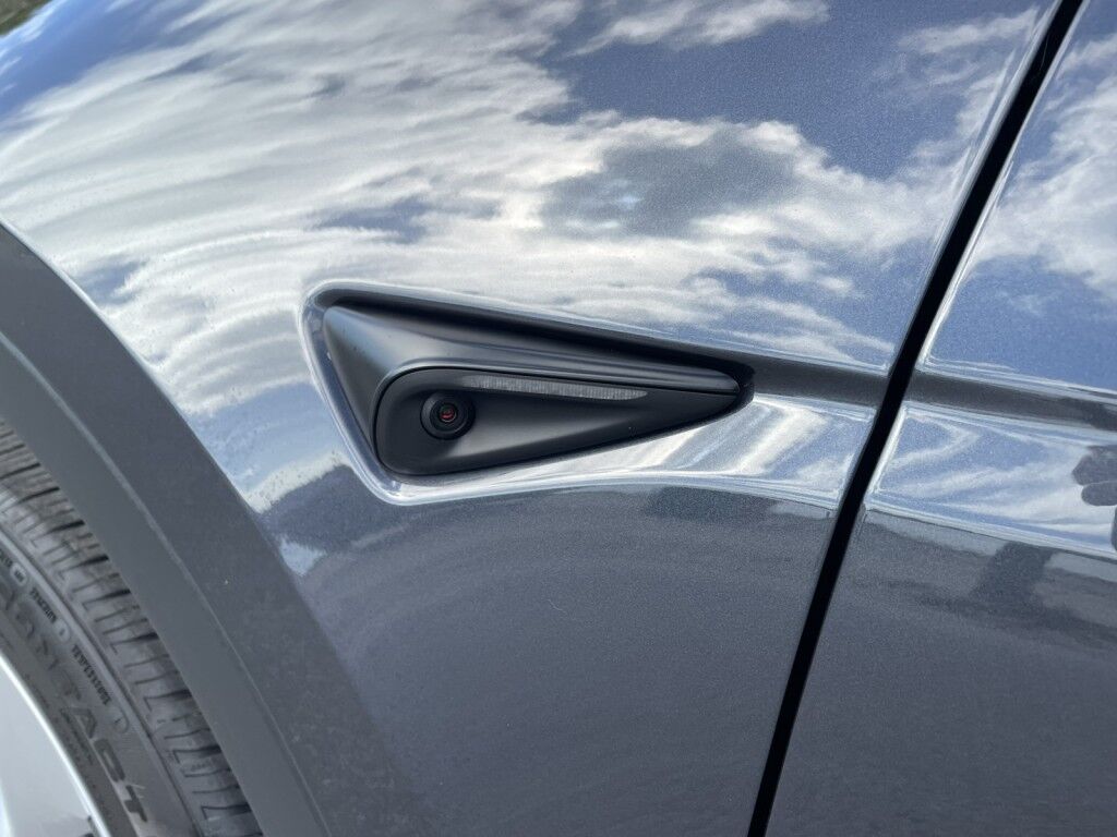 2024 Tesla Model Y LONG RANGE~1 OWNER~CLEAN CARFAX~ONLINE FINANCE AND SHIPPING AVAILABLE!!! Sarasota FL