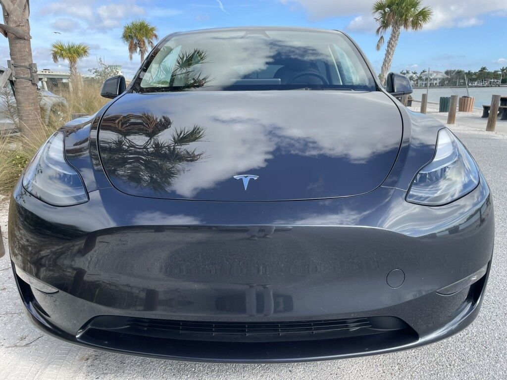 2024 Tesla Model Y LONG RANGE~1 OWNER~CLEAN CARFAX~ONLINE FINANCE AND SHIPPING AVAILABLE!!! Sarasota FL