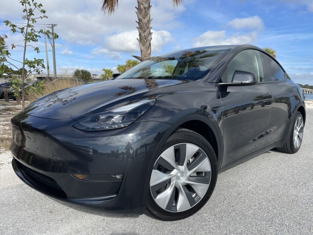 2024 Tesla Model Y LONG RANGE~1 OWNER~CLEAN CARFAX~ONLINE FINANCE AND SHIPPING AVAILABLE!!!