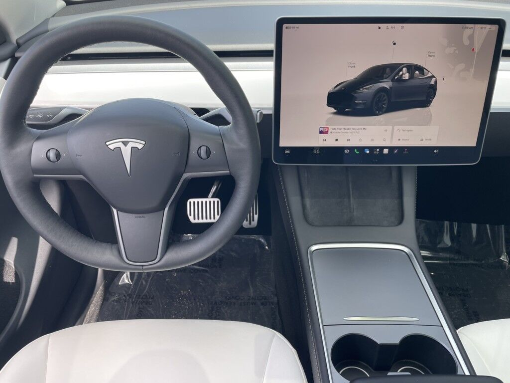 2024 Tesla Model Y LONG RANGE~1 OWNER~ONLINE FINANCE AND SHIPPING AVAILABLE!!!!! Sarasota FL