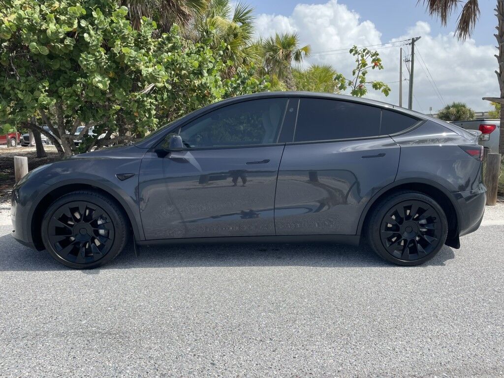 2024 Tesla Model Y LONG RANGE~1 OWNER~ONLINE FINANCE AND SHIPPING AVAILABLE!!!!!