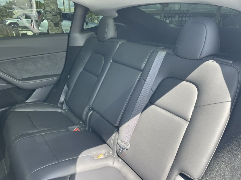 2024 Tesla Model Y LONG RANGE~1 OWNER~ONLINE FINANCE AND SHIPPING AVAILABLE!!! Sarasota FL