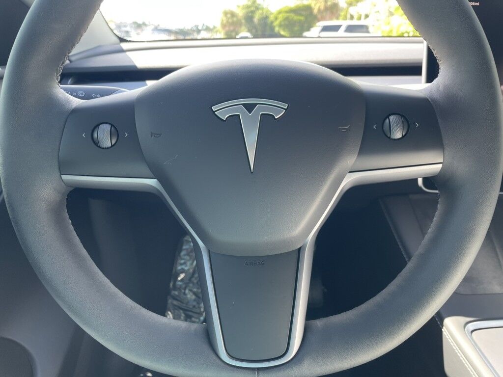 2024 Tesla Model Y LONG RANGE~1 OWNER~ONLINE FINANCE AND SHIPPING AVAILABLE!!! Sarasota FL