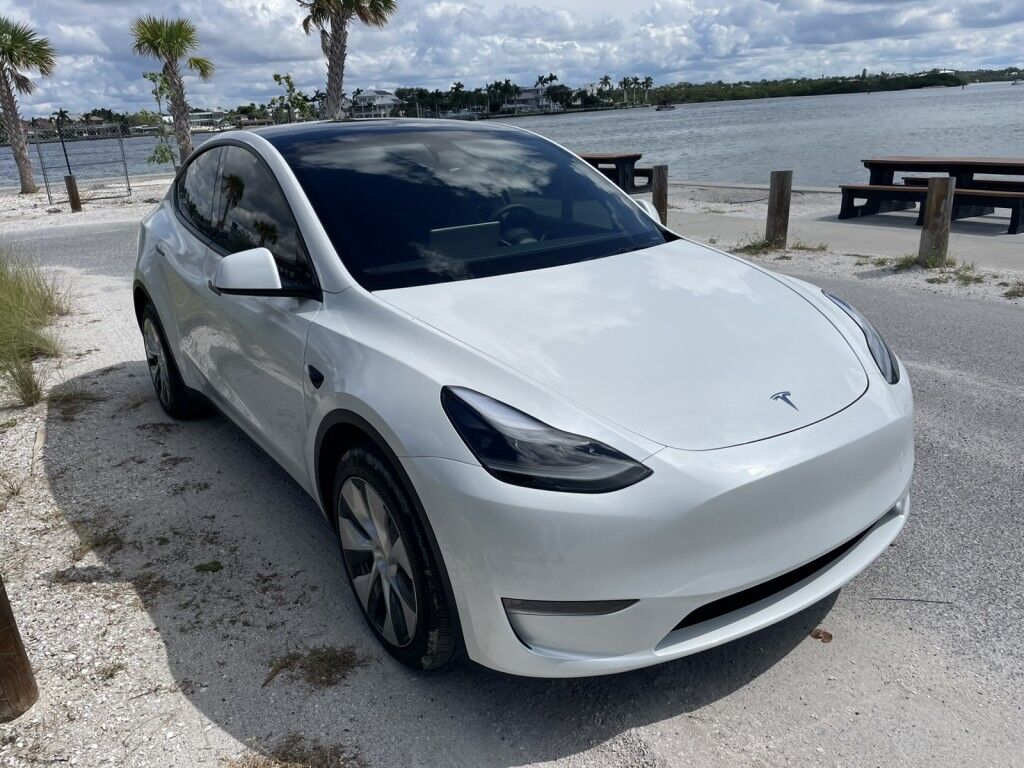 2024 Tesla Model Y LONG RANGE~1 OWNER~ONLINE FINANCE AND SHIPPING AVAILABLE!!! Sarasota FL