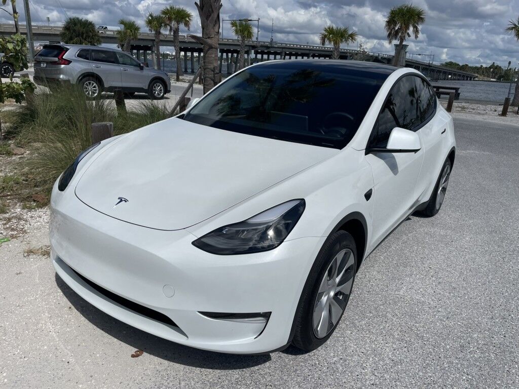 2024 Tesla Model Y LONG RANGE~1 OWNER~ONLINE FINANCE AND SHIPPING AVAILABLE!!! Sarasota FL