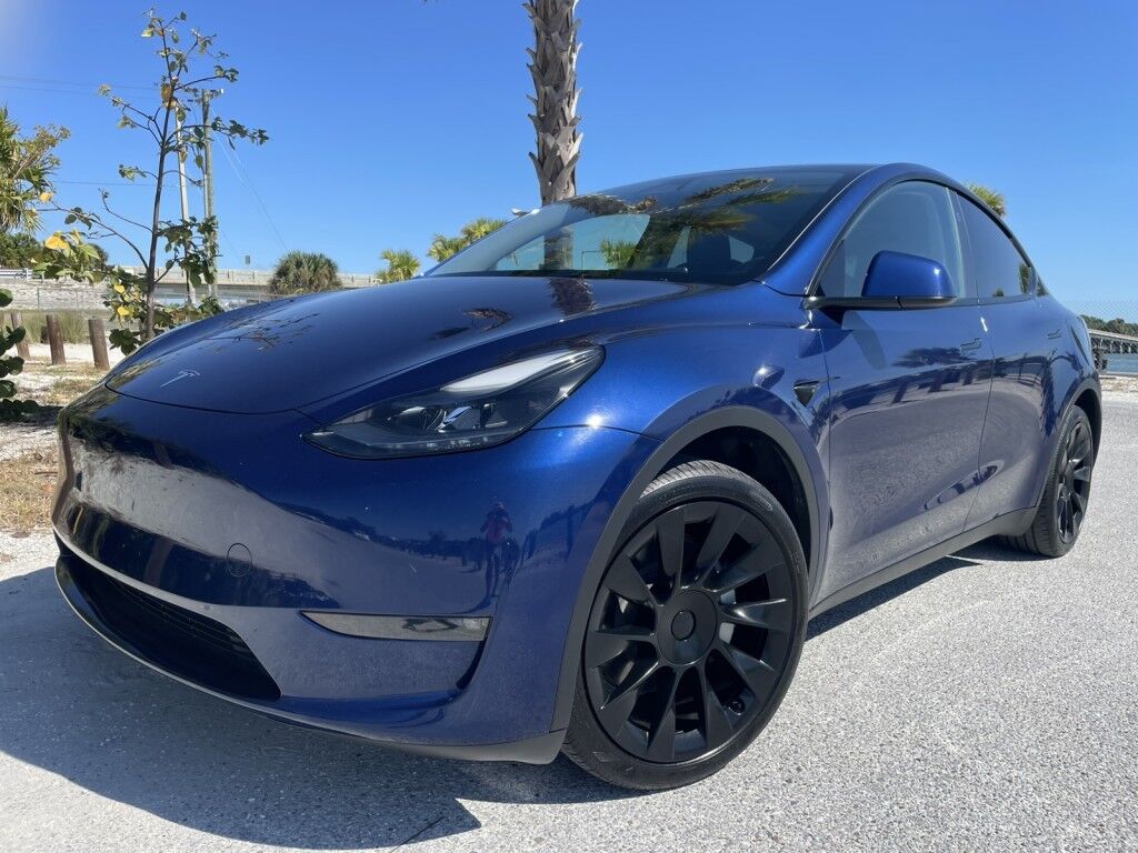 2024 Tesla Model Y LONG RANGE~THRID ROW SEATS~1 OWNER, CLEAN CARFAX~ONLINE FINANCE