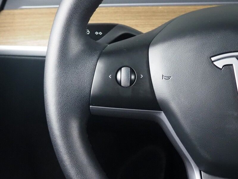 2024 Tesla Model Y Long Range AWD *7 SEATER (3RD ROW), AUTOPILOT, NAVIGATION, SAFETY ALERTS, ADAPTIVE CRUISE, SURROUND VIEW CAMERAS, PANORAMA GLASS ROOF, HEATED SEATS/STEERING, WIRELESS CHARGING Round Rock TX