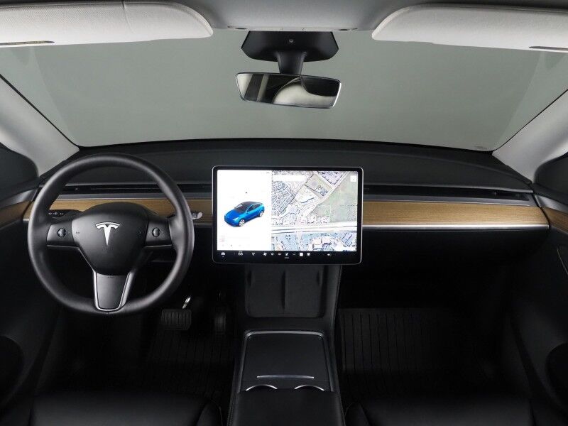 2024 Tesla Model Y Long Range AWD *7 SEATER (3RD ROW), AUTOPILOT, NAVIGATION, SAFETY ALERTS, ADAPTIVE CRUISE, SURROUND VIEW CAMERAS, PANORAMA GLASS ROOF, HEATED SEATS/STEERING, WIRELESS CHARGING