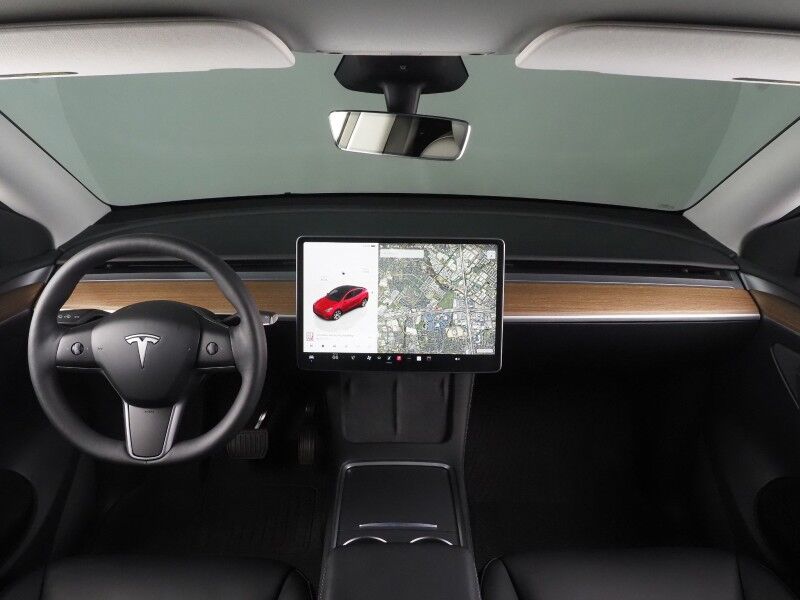 2024 Tesla Model Y Long Range AWD *7 SEATER (3RD ROW), AUTOPILOT, NAVIGATION, SAFETY ALERTS, ADAPTIVE CRUISE, SURROUND VIEW CAMERAS, PANORAMA GLASS ROOF, HEATED SEATS/STEERING, WIRELESS CHARGING
