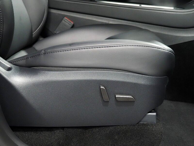 2024 Tesla Model Y Long Range AWD *7 SEATER (3RD ROW), TRAFFIC AWARE CRUISE CONTROL, NAVIGATION, SAFETY ALERTS, SURROUND VIEW CAMERAS, PANORAMA GLASS ROOF, HEATED SEATS/STEERING, WIRELESS CHARGING Round Rock TX