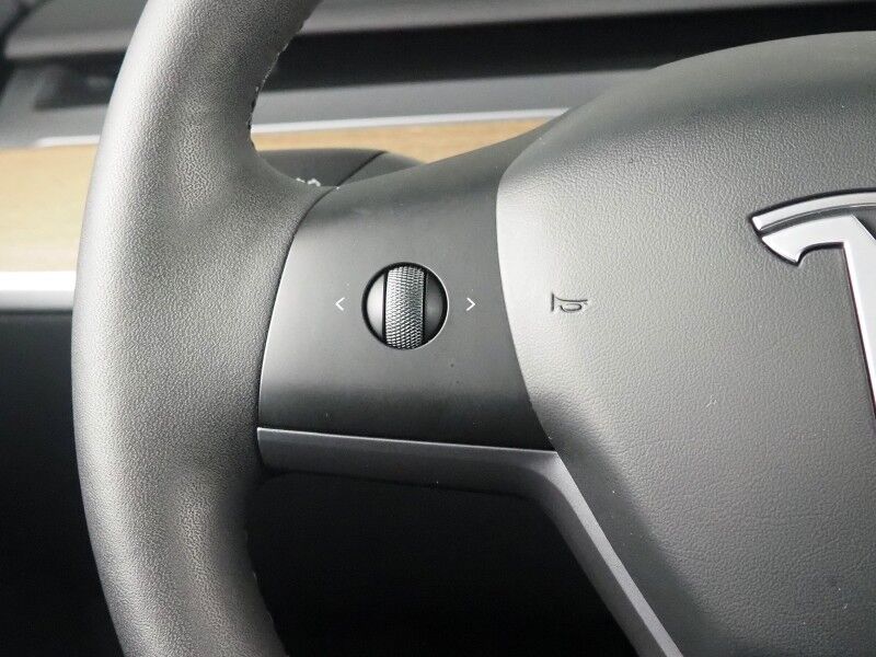 2024 Tesla Model Y Long Range AWD *7 SEATER (3RD ROW), TRAFFIC AWARE CRUISE CONTROL, NAVIGATION, SAFETY ALERTS, SURROUND VIEW CAMERAS, PANORAMA GLASS ROOF, HEATED SEATS/STEERING, WIRELESS CHARGING Round Rock TX