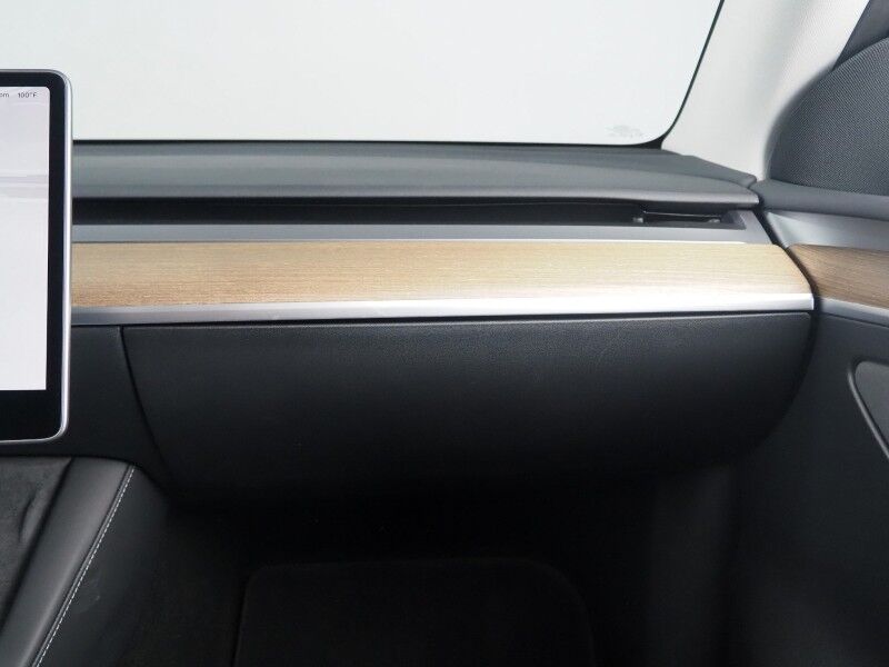 2024 Tesla Model Y Long Range AWD *7 SEATER (3RD ROW), TRAFFIC AWARE CRUISE CONTROL, NAVIGATION, SAFETY ALERTS, SURROUND VIEW CAMERAS, PANORAMA GLASS ROOF, HEATED SEATS/STEERING, WIRELESS CHARGING Round Rock TX