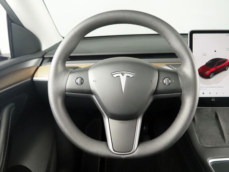 2024 Tesla Model Y Long Range AWD *7 SEATER (3RD ROW), TRAFFIC AWARE CRUISE CONTROL, NAVIGATION, SAFETY ALERTS, SURROUND VIEW CAMERAS, PANORAMA GLASS ROOF, HEATED SEATS/STEERING, WIRELESS CHARGING Round Rock TX
