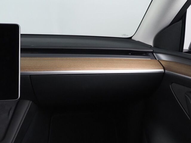 2024 Tesla Model Y Long Range AWD *AUTOPILOT, NAVIGATION, SAFETY ALERTS, ADAPTIVE CRUISE, SURROUND VIEW CAMERAS, PANORAMA GLASS ROOF, HEATED SEATS/STEERING WHEEL, WIRELESS CHARGING Round Rock TX