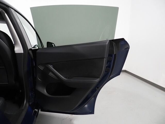 2024 Tesla Model Y Long Range AWD *AUTOPILOT, NAVIGATION, SAFETY ALERTS, ADAPTIVE CRUISE, SURROUND VIEW CAMERAS, PANORAMA GLASS ROOF, HEATED SEATS/STEERING WHEEL, WIRELESS CHARGING Round Rock TX