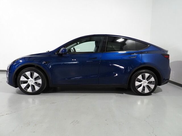 2024 Tesla Model Y Long Range AWD *AUTOPILOT, NAVIGATION, SAFETY ALERTS, ADAPTIVE CRUISE, SURROUND VIEW CAMERAS, PANORAMA GLASS ROOF, HEATED SEATS/STEERING WHEEL, WIRELESS CHARGING Round Rock TX