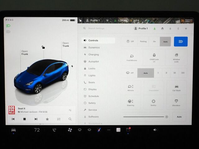 2024 Tesla Model Y Long Range AWD *AUTOPILOT, NAVIGATION, SAFETY ALERTS, ADAPTIVE CRUISE, SURROUND VIEW CAMERAS, PANORAMA GLASS ROOF, HEATED SEATS/STEERING WHEEL, WIRELESS CHARGING Round Rock TX