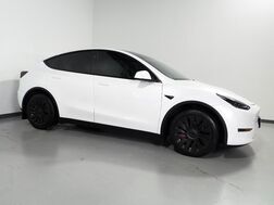 2024_Tesla_Model Y Long Range AWD_*AUTOPILOT, NAVIGATION, SAFETY ALERTS, ADAPTIVE CRUISE, SURROUND VIEW CAMERAS, PANORAMA GLASS ROOF, HEATED SEATS/STEERING WHEEL, WIRELESS CHARGING_ Round Rock TX