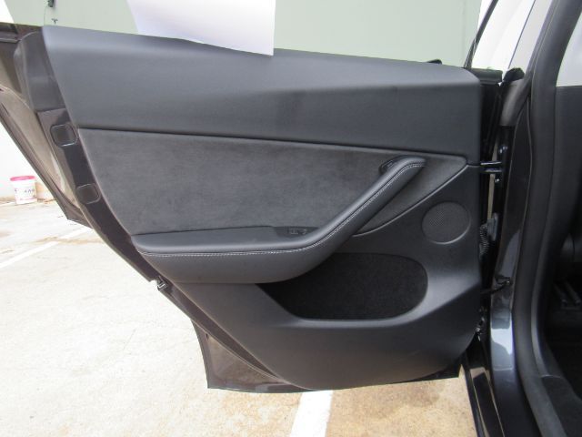 2024 Tesla Model Y Long Range Dual Motor All-Wheel Drive Plano TX