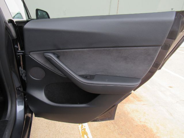2024 Tesla Model Y Long Range Dual Motor All-Wheel Drive Plano TX