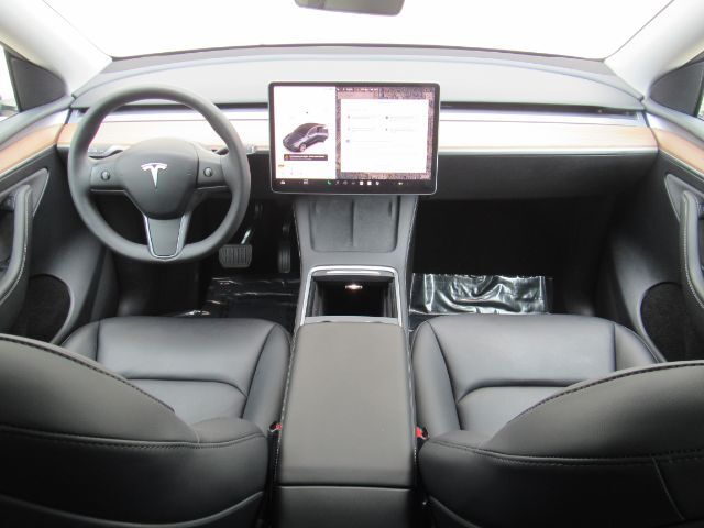 2024 Tesla Model Y Long Range Dual Motor All-Wheel Drive Plano TX