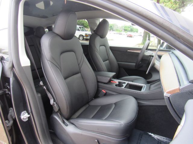 2024 Tesla Model Y Long Range Dual Motor All-Wheel Drive Plano TX