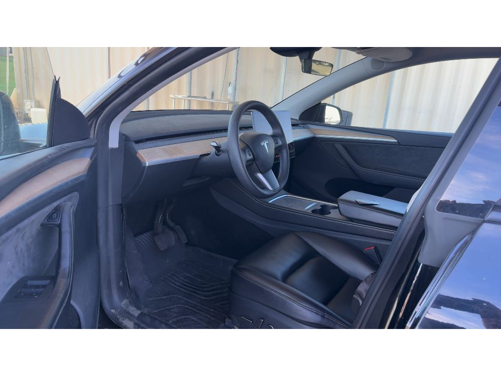 2024 Tesla Model Y Long Range