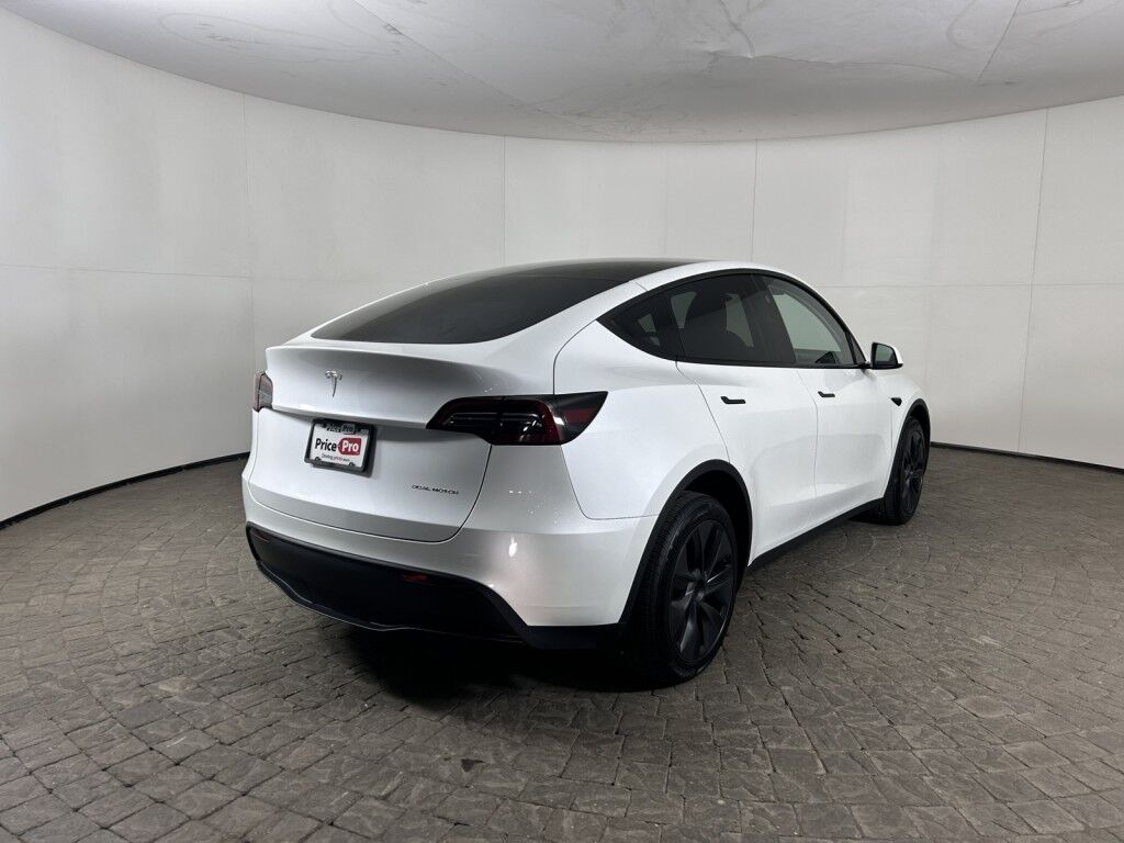 2024 Tesla Model Y Long Range Maumee OH