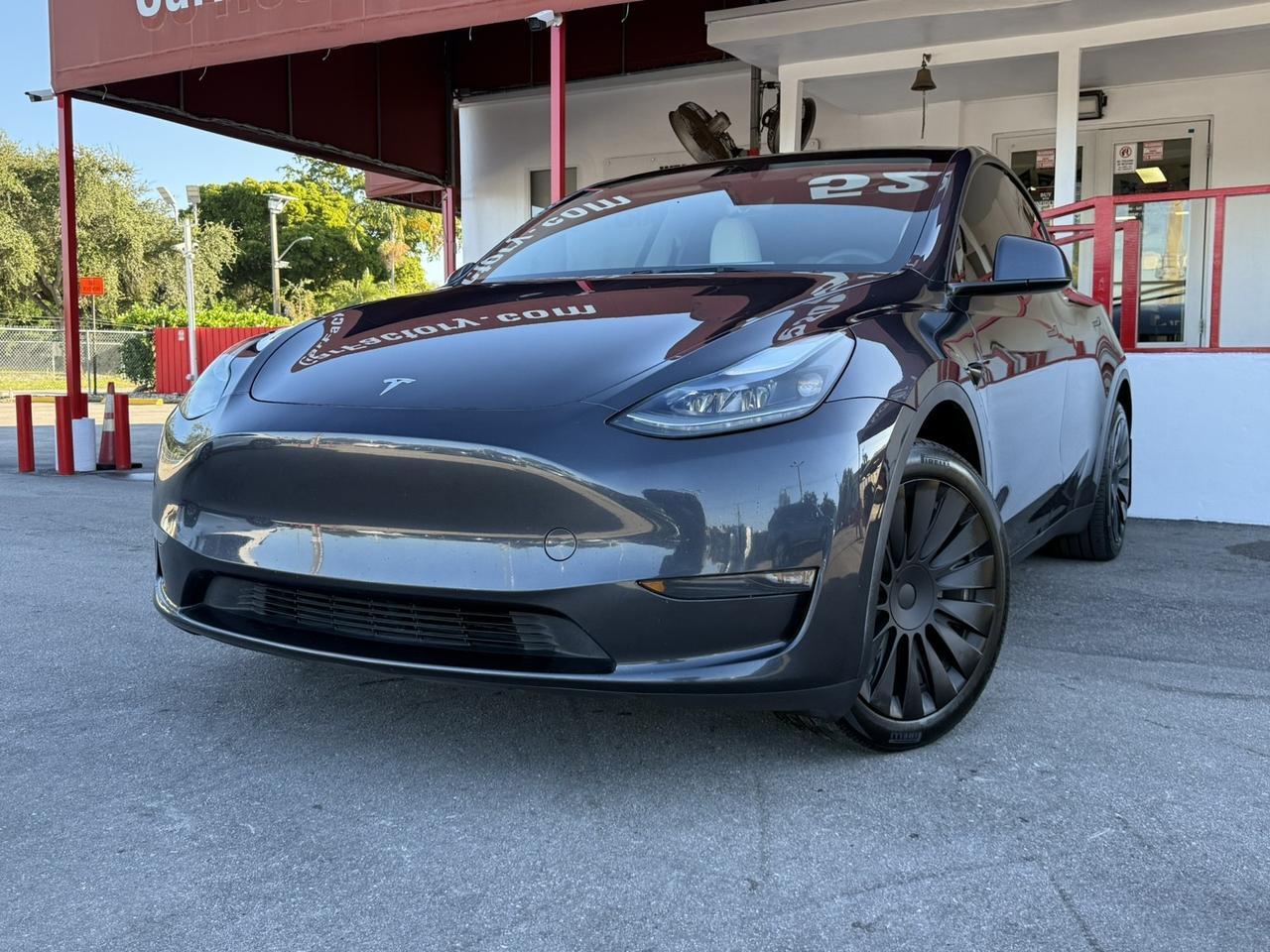 2024 Tesla Model Y Long Range