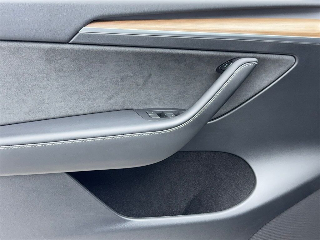 2024 Tesla Model Y Long Range NAV,CAM,PANO,HTD STS,BLIND SPOT,19&quot; WLS Plano TX