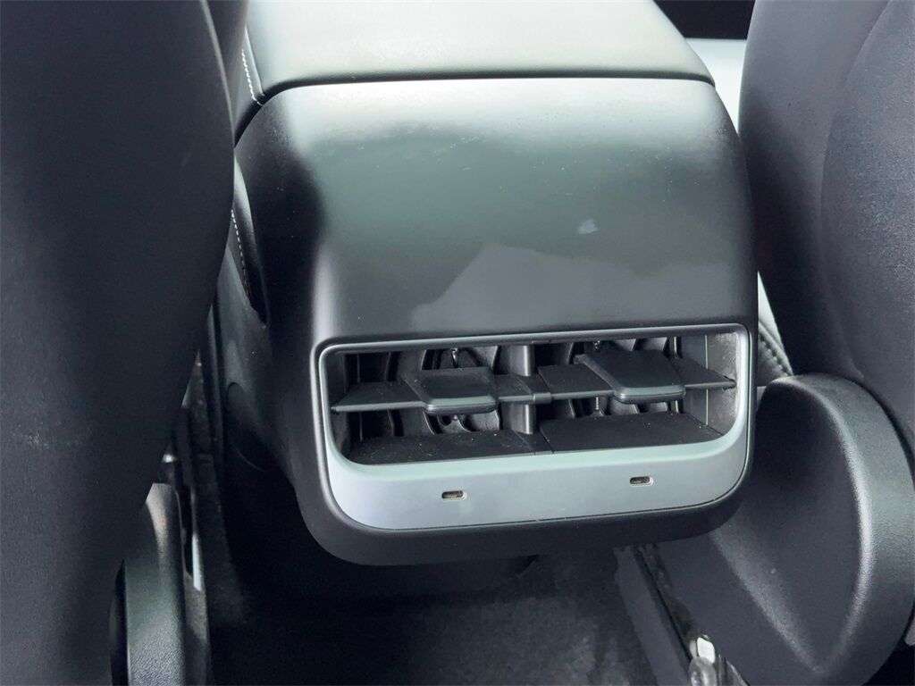 2024 Tesla Model Y Long Range NAV,CAM,PANO,HTD STS,BLIND SPOT,19&quot; WLS Plano TX